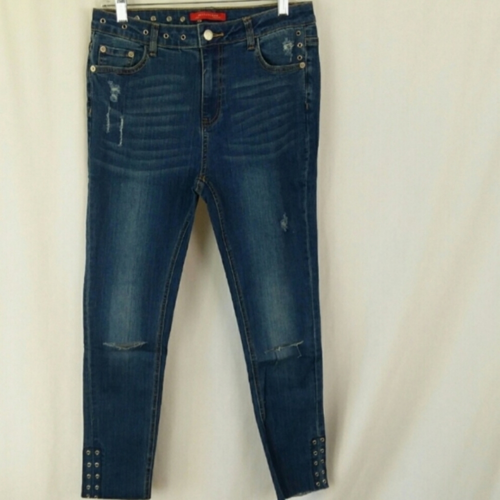 Signature 8 Distressed Studded Denim Jeans Edgy Rocker Chic Street Style Grunge